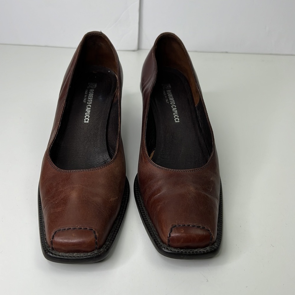 Roberto Capucci classic brown leather heeled loafer - Picture 2 of 8